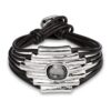 ARMBAND ATTACHED