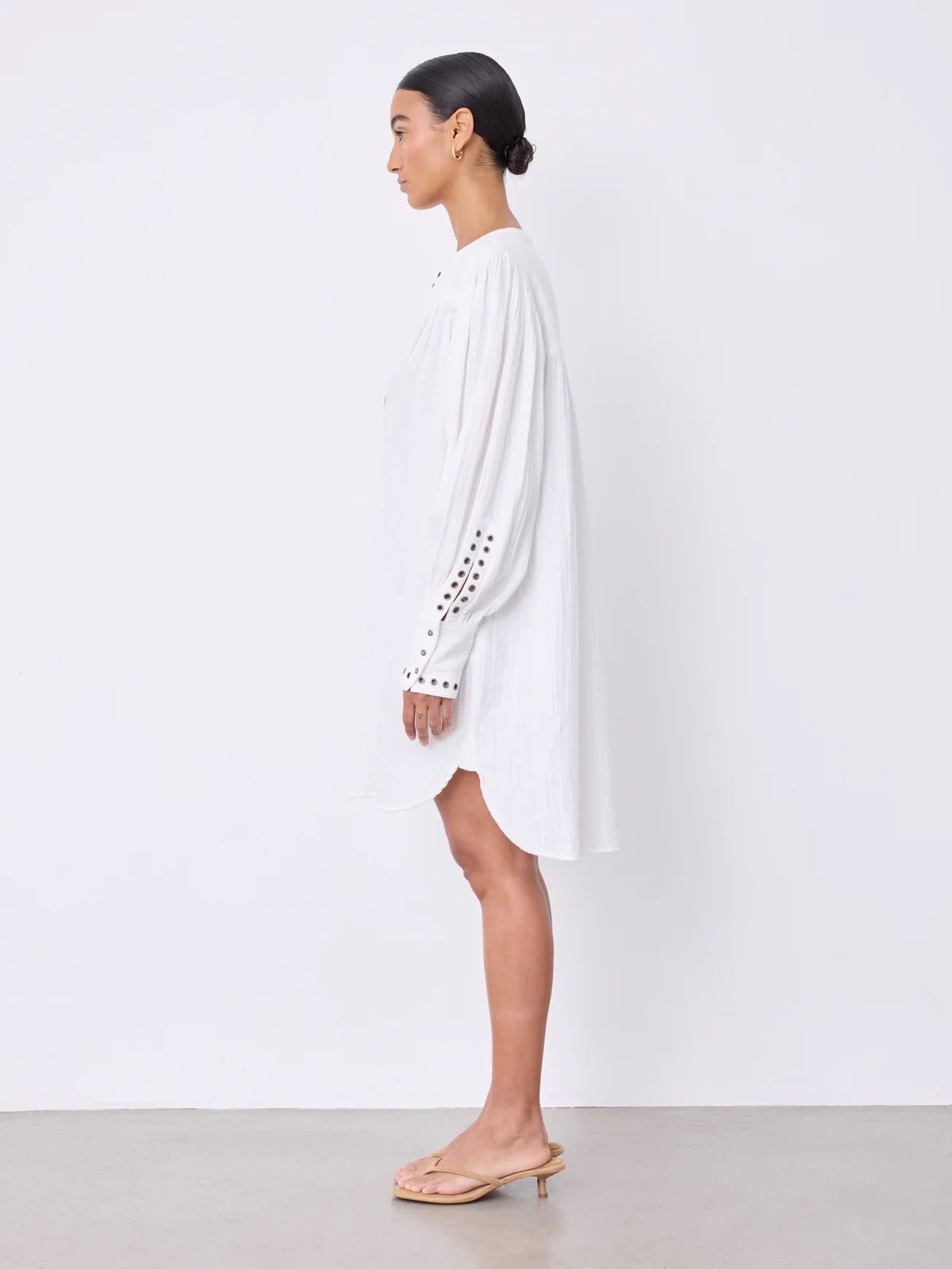 JURK WIT MET STUDS - Afbeelding 3